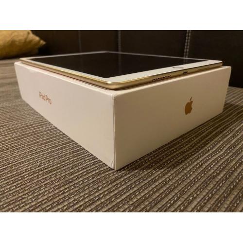 Apple iPad Pro 1st Gen. 256GB, Wi-Fi, 10.5 in - Gold - A1701