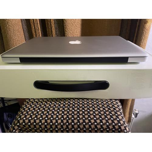 Apple MacBook Pro 13" A1278 2015 i7-3520M 2.9Ghz 16GB RAM 256GB Silver 8X DL "SuperDrive" + кутия!