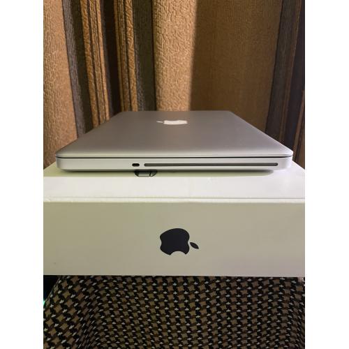 Apple MacBook Pro 13" A1278 2015 i7-3520M 2.9Ghz 16GB RAM 256GB Silver 8X DL "SuperDrive" + кутия!