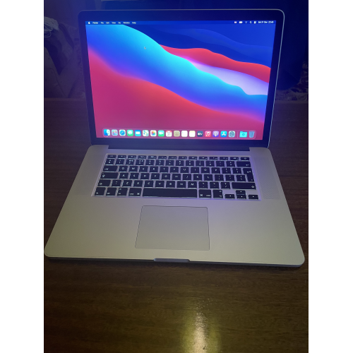 Apple MacBook Pro 15" A1398 2015 i7-4th Gen 2.2Ghz 16GB RAM 256GB SSD